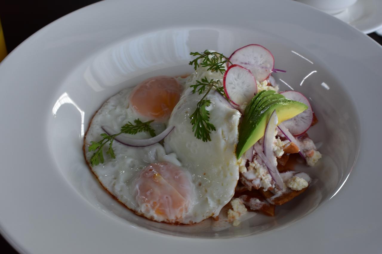 Esduma Hk Hotel Pachuca Экстерьер фото