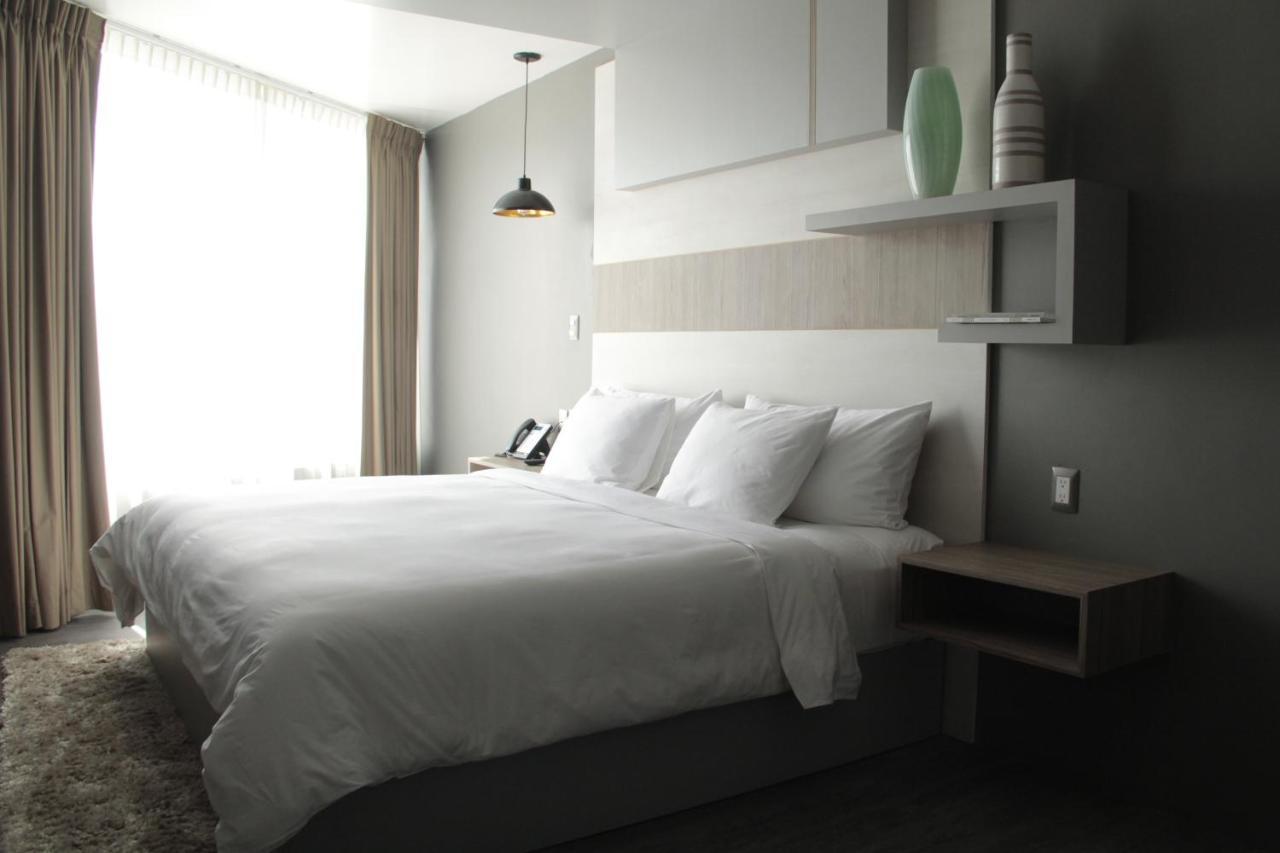 Esduma Hk Hotel Pachuca Экстерьер фото
