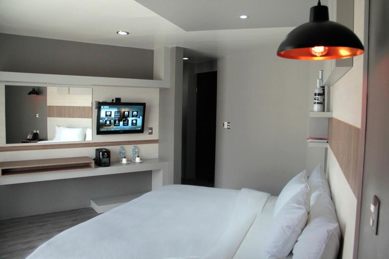 Esduma Hk Hotel Pachuca Экстерьер фото